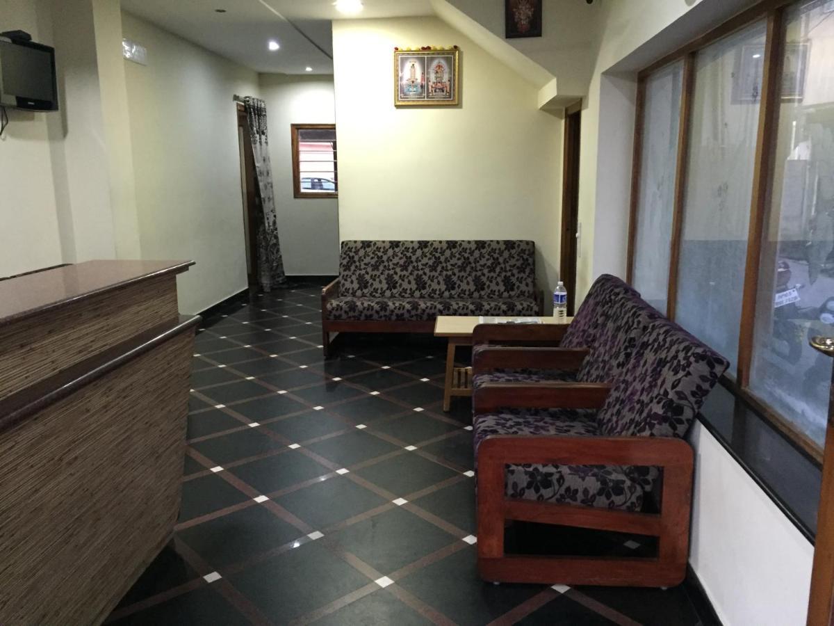 苏普拉巴斯大厦酒店 蒂鲁帕蒂 外观 照片